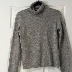 Women’s cashmere sweater
